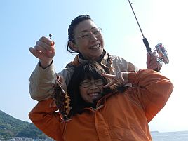 GW伊豆合宿　へた釣り家釣り大会。大物賞は穴釣りメバル