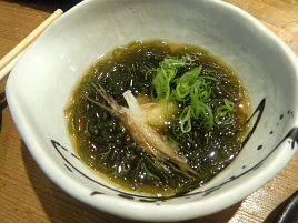 難波で昼飲みならなんばグランド花月1階、酒処さつき最強