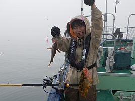 北海道の師匠杯で子供はアオゾイゲット。へたはお世話係