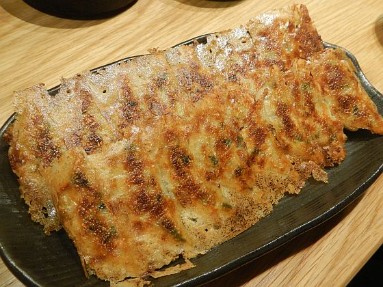 餃子激戦区の恵比寿に祇園歩兵3号店。優しいお味に納得