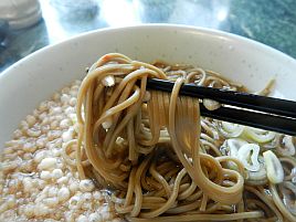 【コロナで散財】美味い乾麺のそば番外編。ほうじ茶蕎麦編