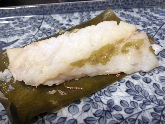 アマダイは酒蒸し＆松笠揚げ、キントキは煮付けて最高だ