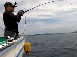 アカムツどころか魚信が一度もなく城ヶ島沖で大撃ち～ん