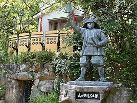 大阪夏の陣で真田幸村はアカクラゲを粉末にして毒ガスに？