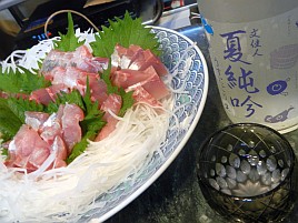 脂の旨みが口の中にいつまでも…デカイワリ刺しは文句なし