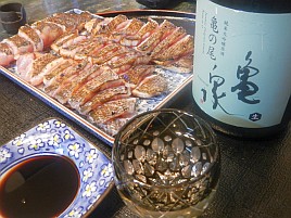 クロムツの炙り刺しとわさびの相性は抜群じゃないかと思う