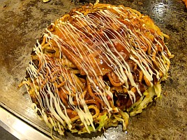 【番外編】あじくらやの豚モダン焼＆何を食っても絶品な桃酔