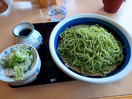 【番外編】1キロ級めんめ湯煮、八角の開き…緑のお蕎麦♪