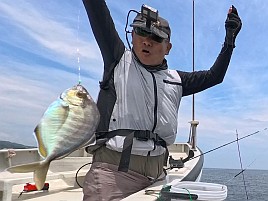 34cm・32cmのデカイワリ込み9匹で手術前釣り納め大満足