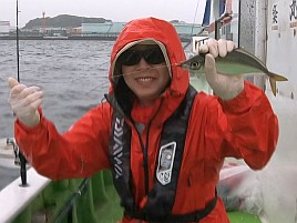 我が家で一番釣りが上手いのは妻!! アジ35対29で遂に負ける