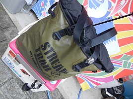 夜メバルの荷造りしただけで汗が…移動中は熱中症に注意？