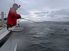 雨中の釣りで感じる不快感を1つ減らせる「レインホッパー」