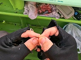 シロギス胴突き2本針上針は頭チョン掛け、下針は通し刺し