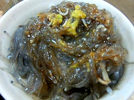 【番外編】呉で瀬戸内生しらす＆天然マダイ入り刺し盛りを