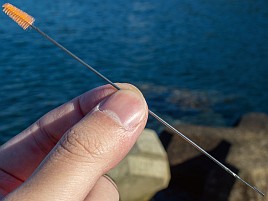 ブラシスレッダーってガイド掃除しながらライン通せるの？